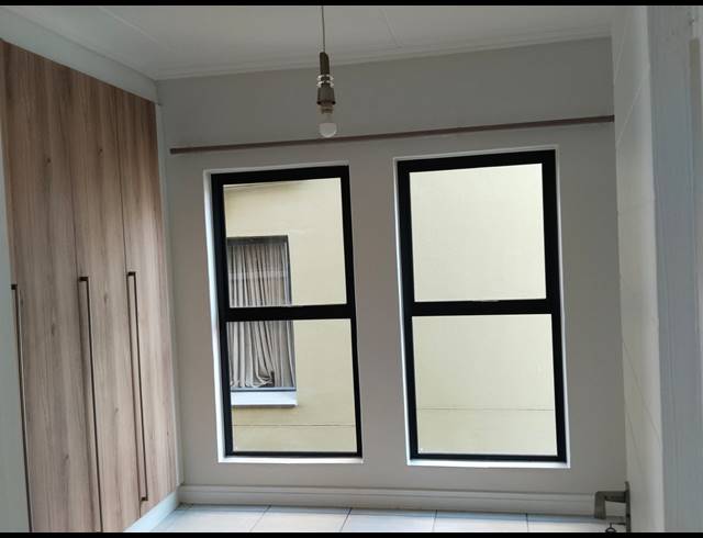 3 BEDROOM APARTMENT TO LET IN WATERFALL